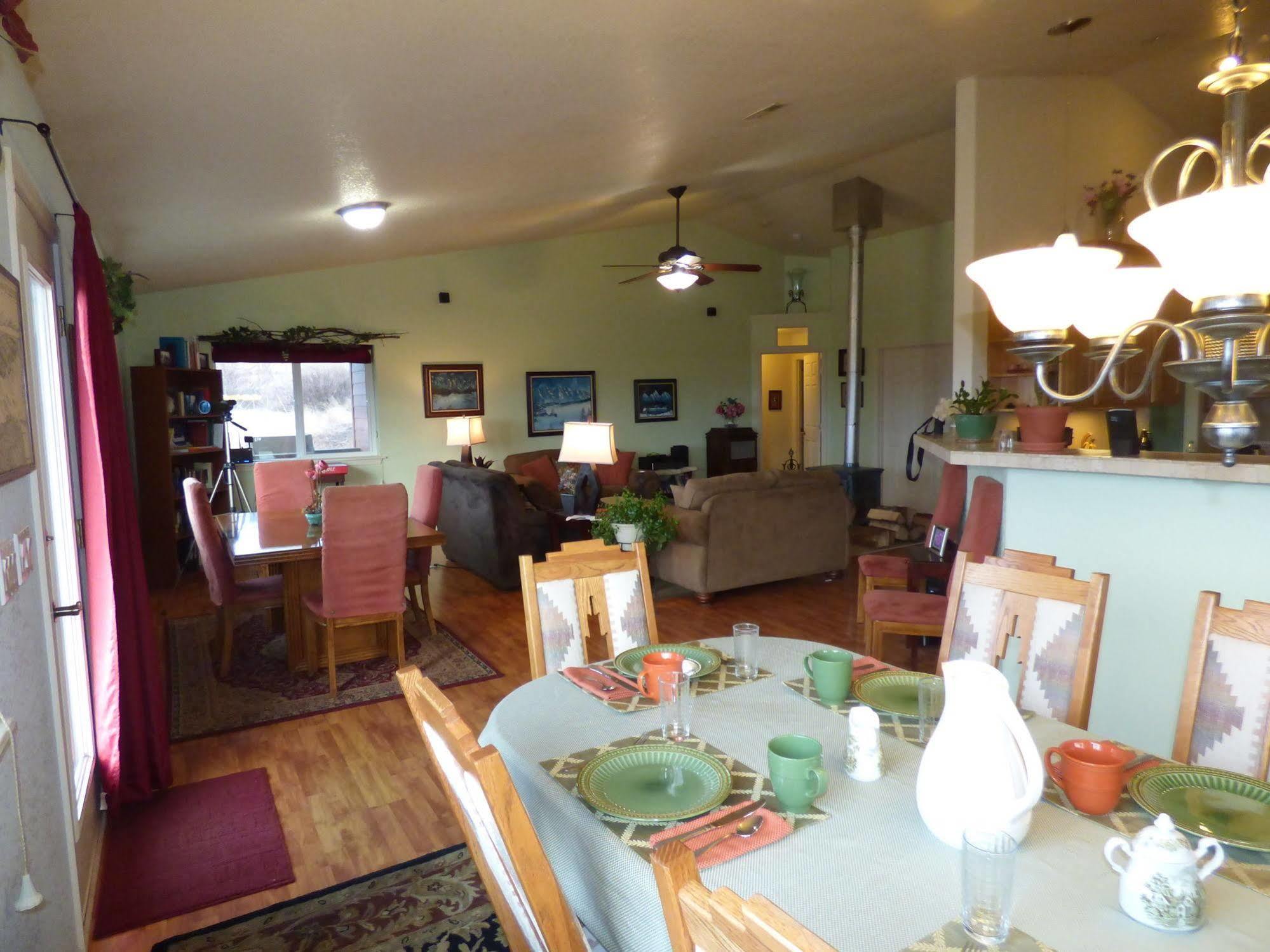 Crane'S Rest B&B Fritz Creek ภายนอก รูปภาพ